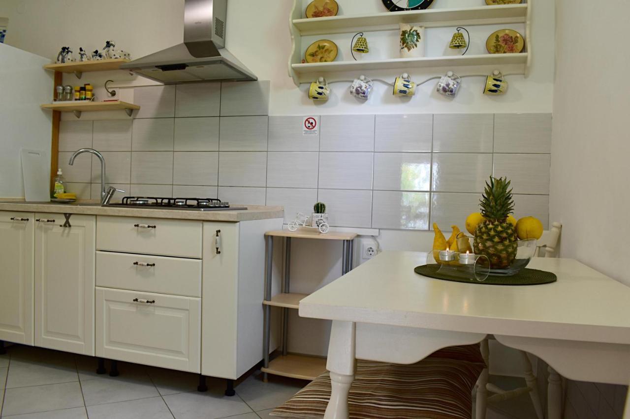 Apartment Irma Podstrana
