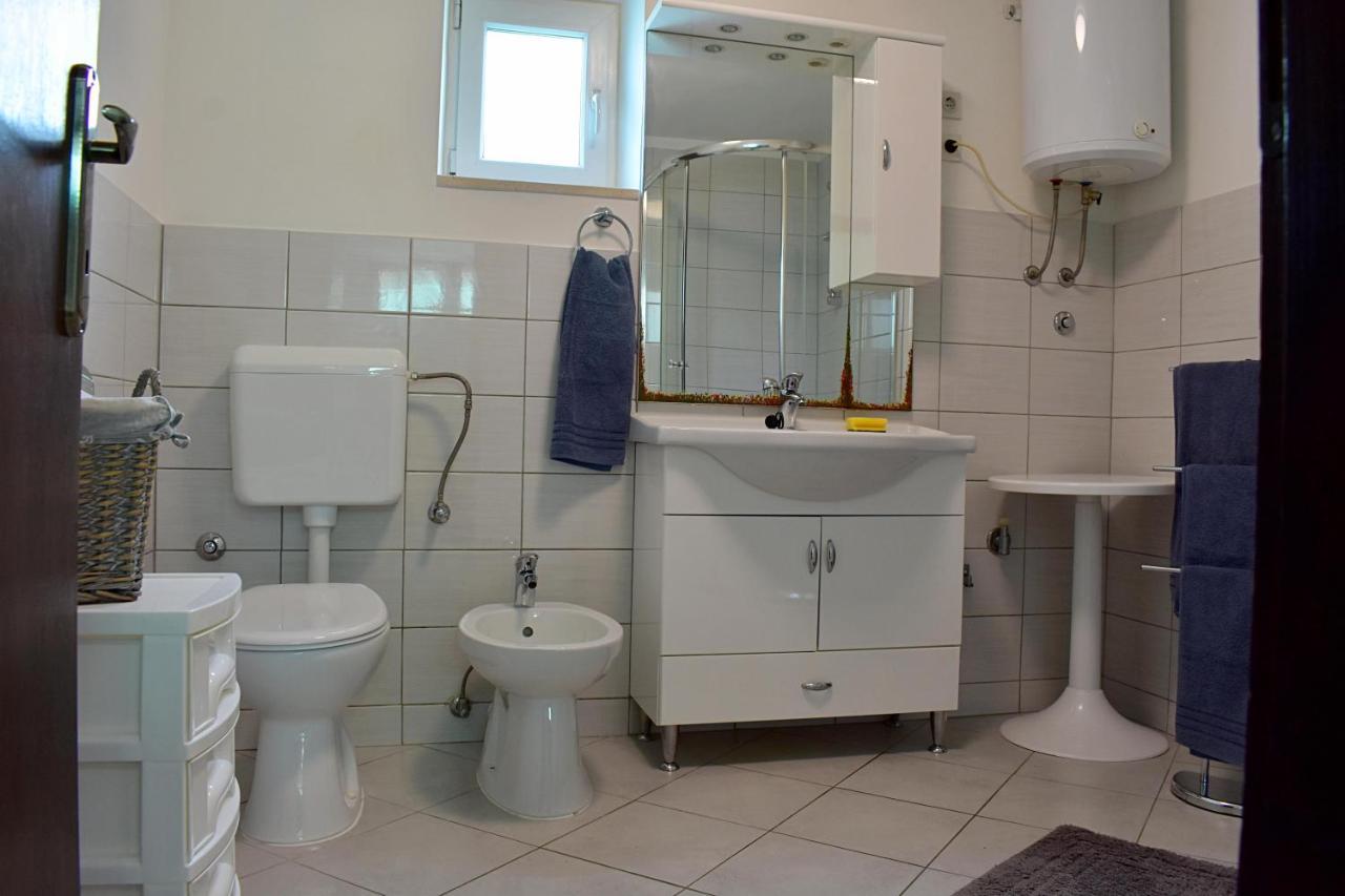 Irma Apartment *
